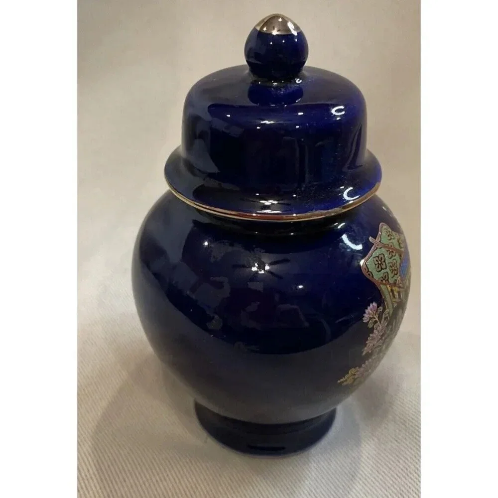 Japanese Porcelain Cobalt Blue Floral Design Lidded‎ Ginger Spice Jar Vintage 4”